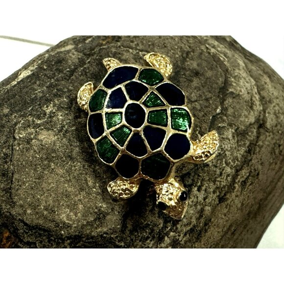 Vtg Blue Green Enamel Turtle Brooch Pin Goldtone Details Finish Ocean Tortoise - Picture 1 of 3